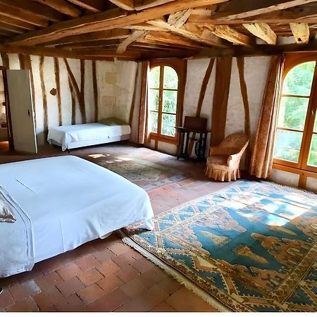 Aux Ecuries Du Signe Hotel Амбоаз Екстериор снимка