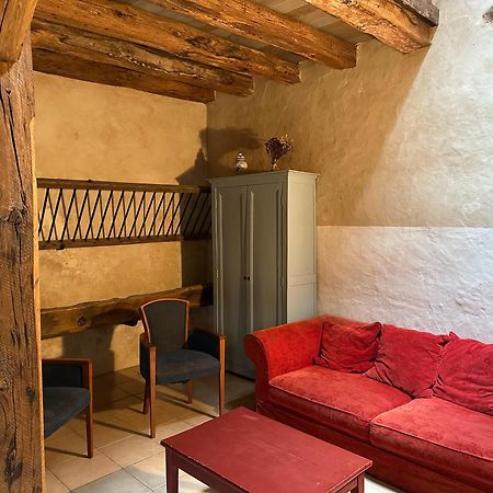 Aux Ecuries Du Signe Hotel Амбоаз Екстериор снимка
