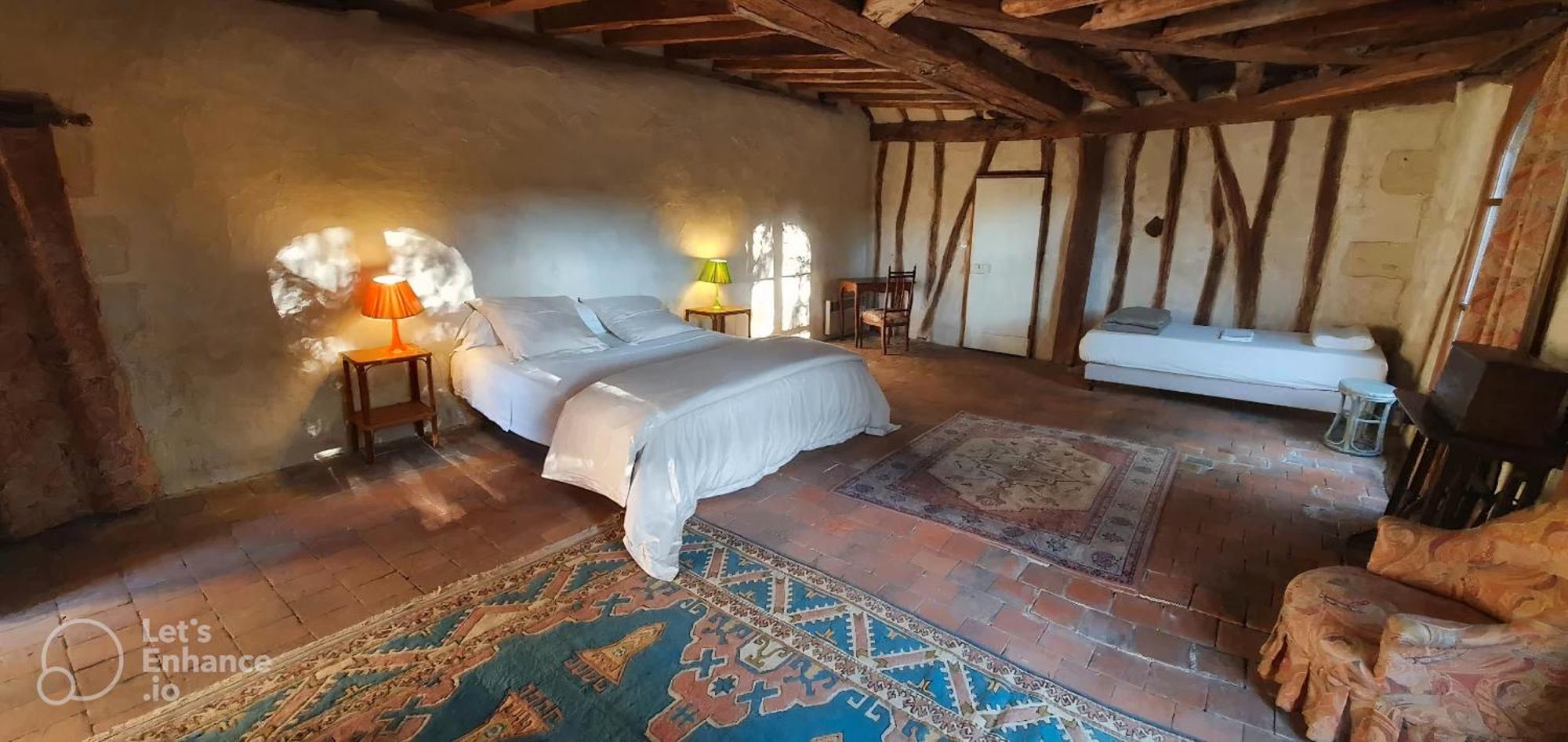 Aux Ecuries Du Signe Hotel Амбоаз Екстериор снимка